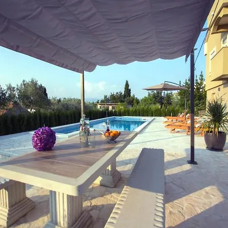 Kontrada 4 With Pool In *